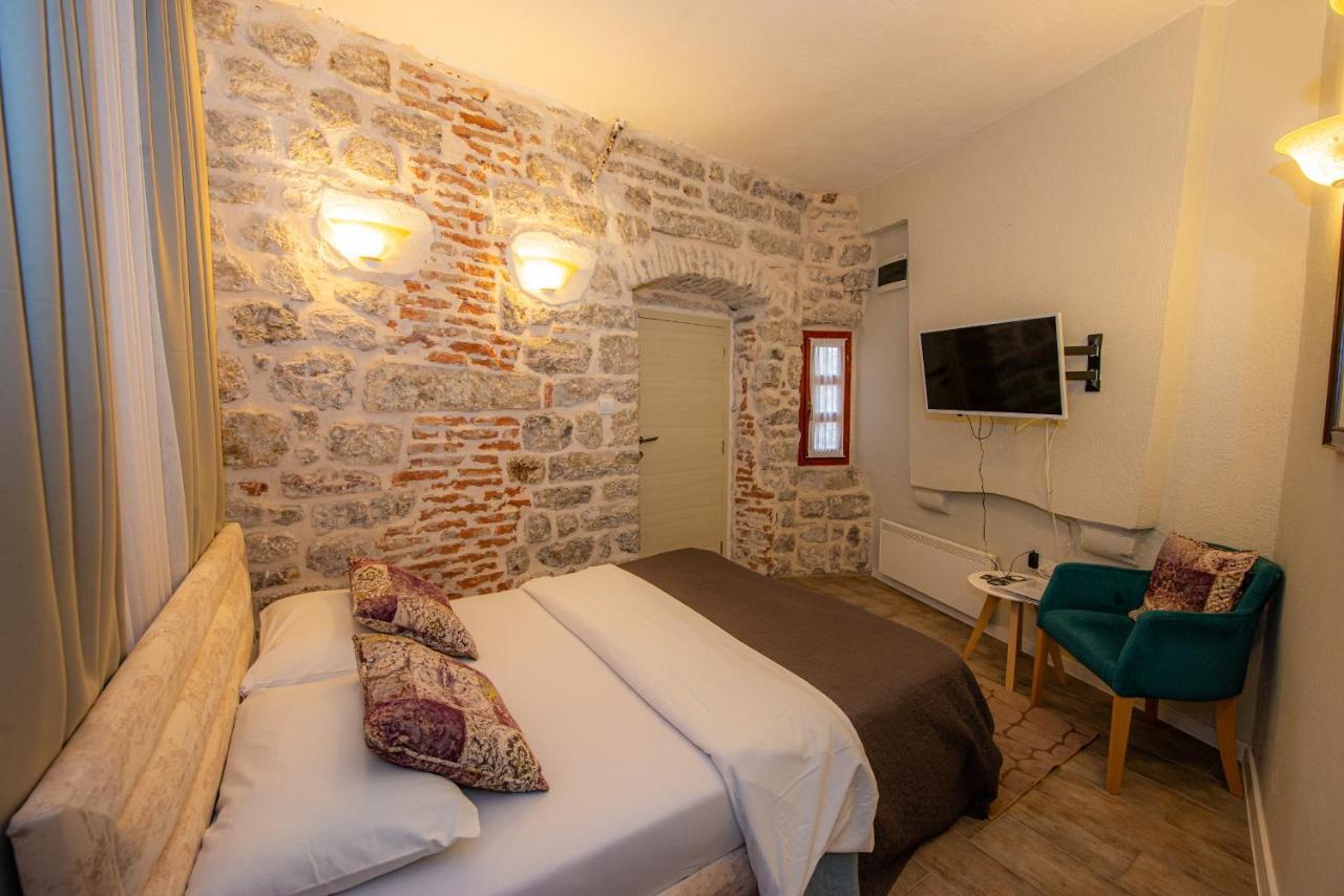 Antika Guesthouse Kotor Buitenkant foto
