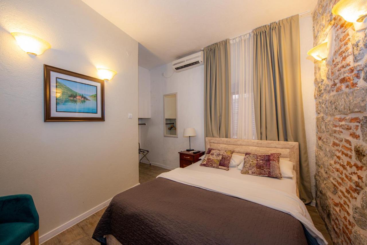 Antika Guesthouse Kotor Buitenkant foto