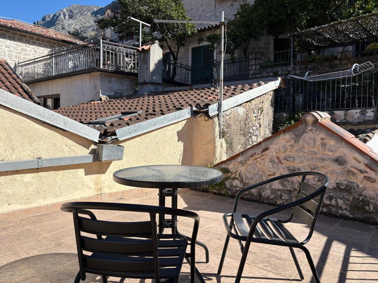 Antika Guesthouse Kotor Buitenkant foto