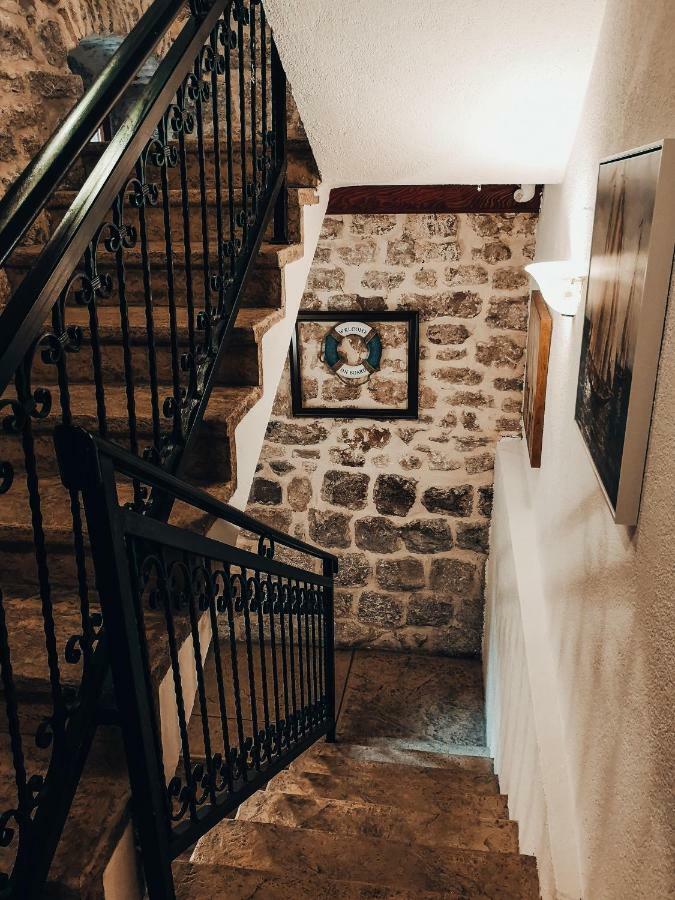 Antika Guesthouse Kotor Buitenkant foto