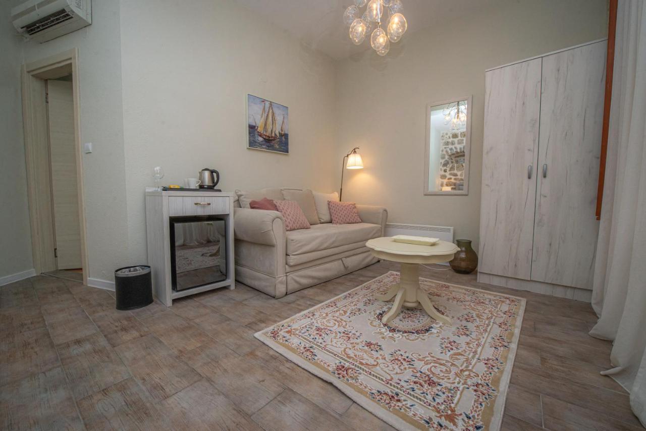 Antika Guesthouse Kotor Buitenkant foto