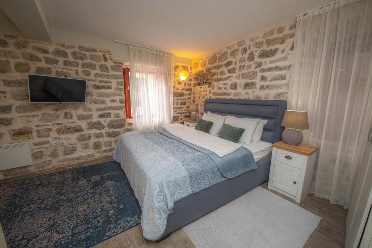 Antika Guesthouse Kotor Buitenkant foto