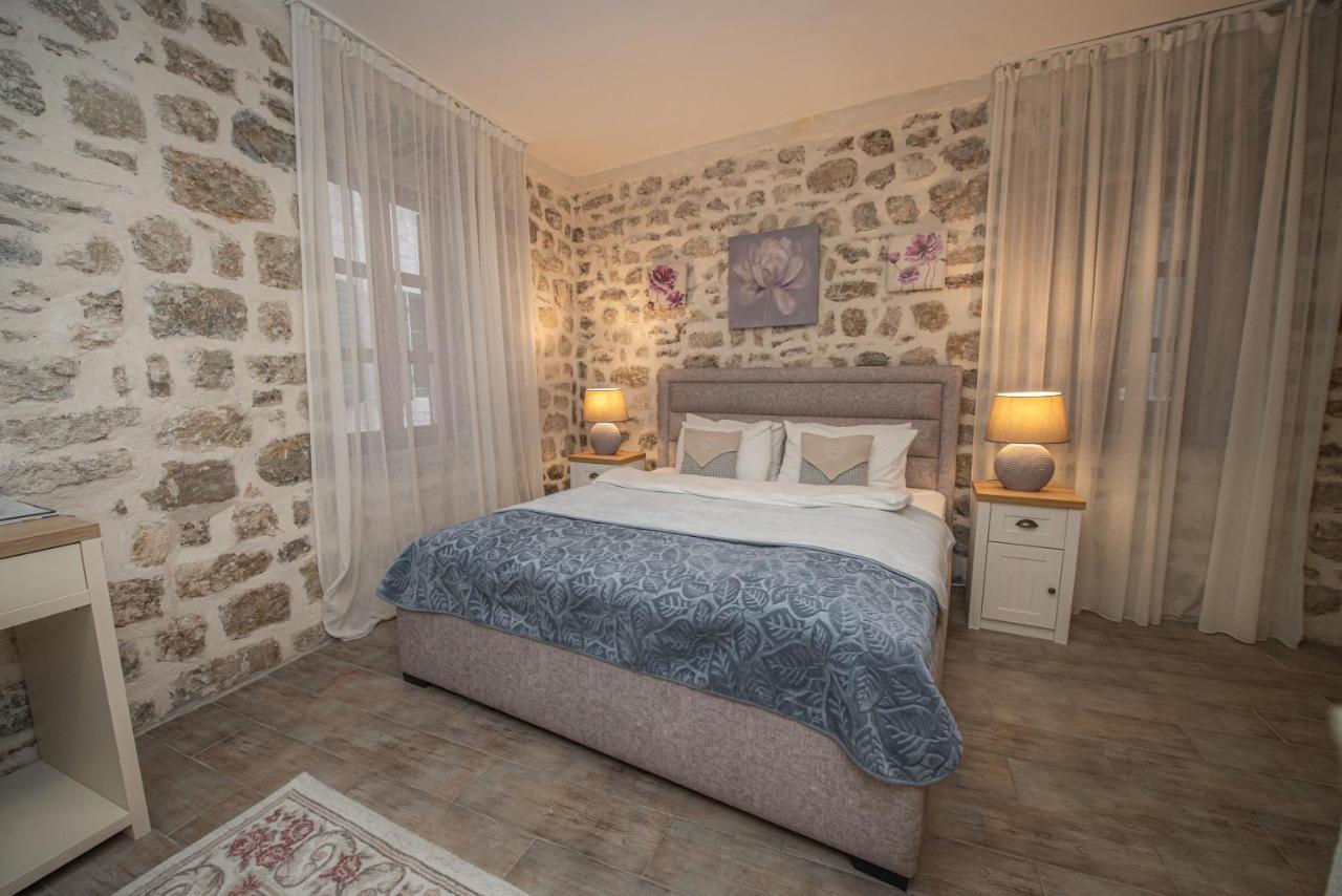 Antika Guesthouse Kotor Buitenkant foto