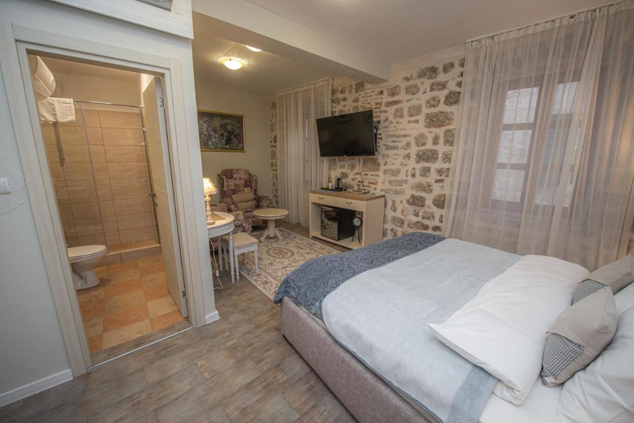 Antika Guesthouse Kotor Buitenkant foto